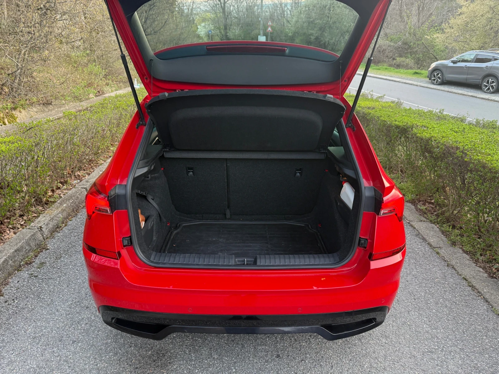 Skoda Kamiq 1.5 TSI / MONTE CARLO / DIGITAL / 1-ви собственик, снимка 11 - Автомобили и джипове - 54103195