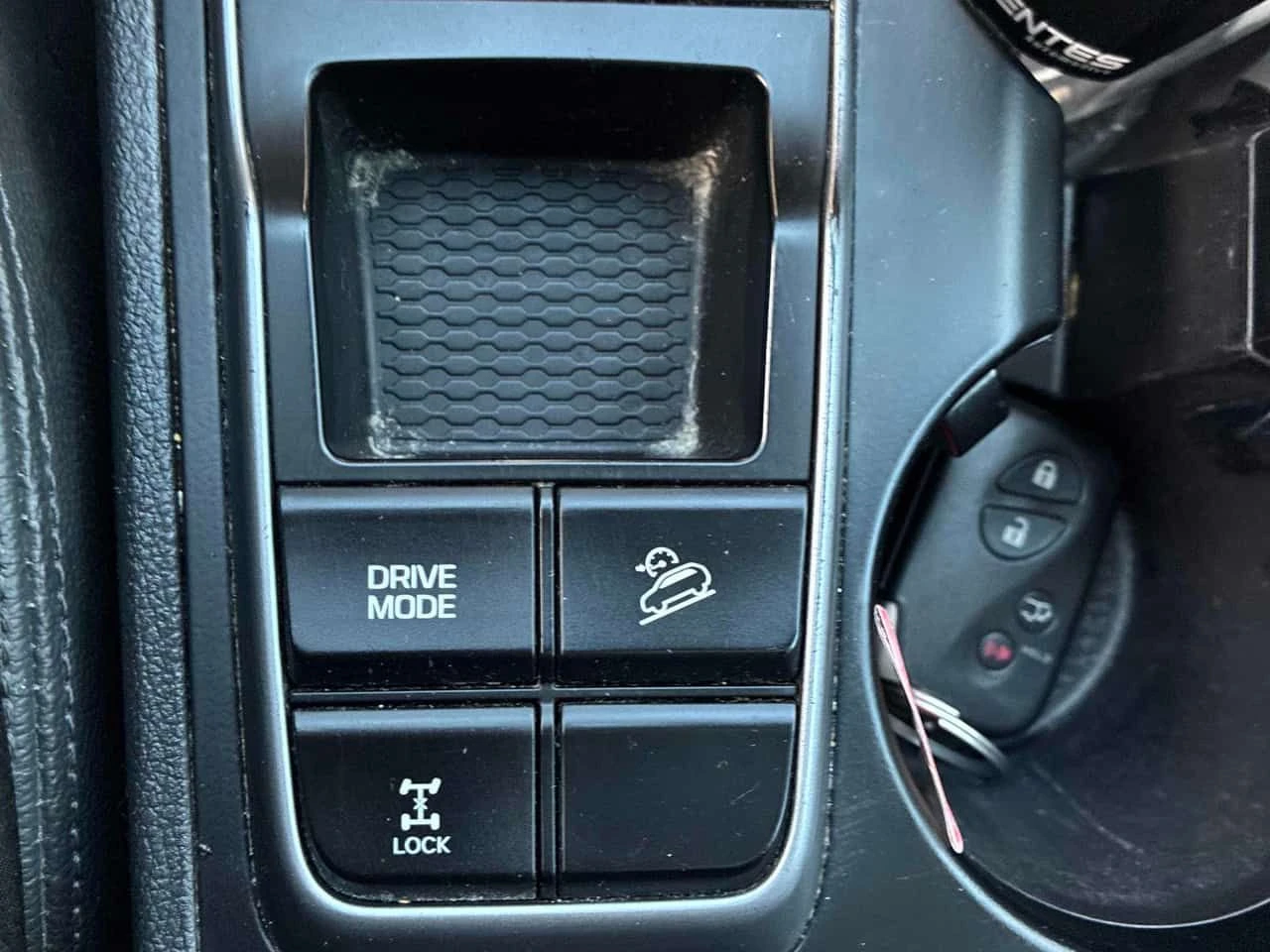 Hyundai Tucson * SE * PANO* KEYLESS* ПОДГРЕВ* , снимка 15 - Автомобили и джипове - 54177774