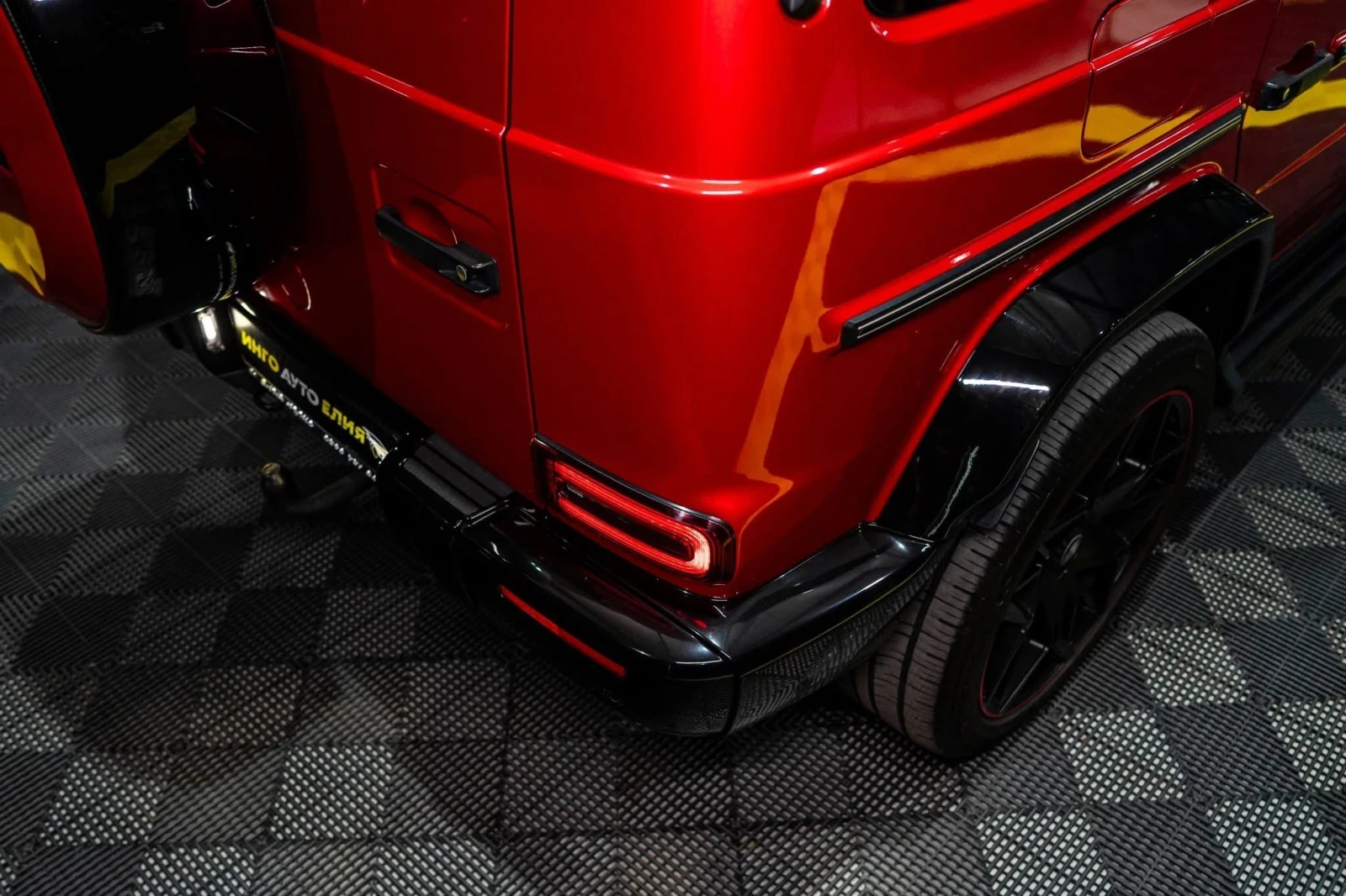 Mercedes-Benz G 350 D 4MATIC FULL AMG PACK BURM 360 ЛИЗИНГ 100%, снимка 9 - Автомобили и джипове - 54198514