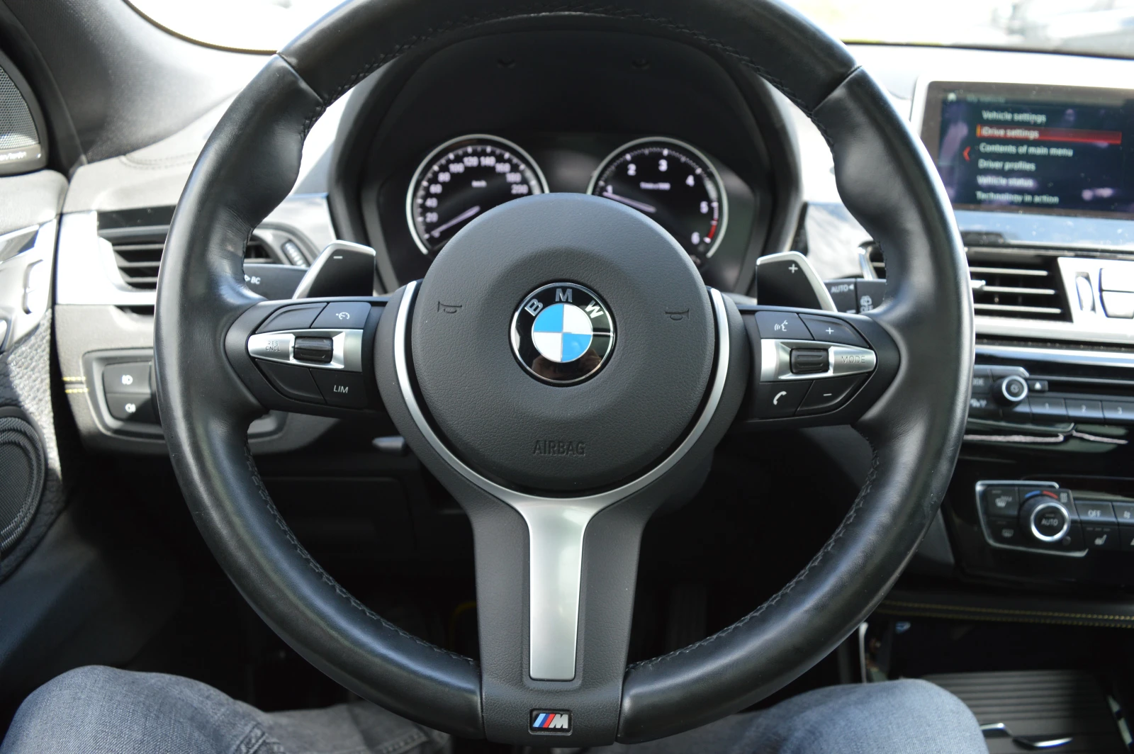 BMW X2 2.0xd-M Paket-MAX FULL EKSTRI-LED-Head Up-Harman/K, снимка 12 - Автомобили и джипове - 54406002