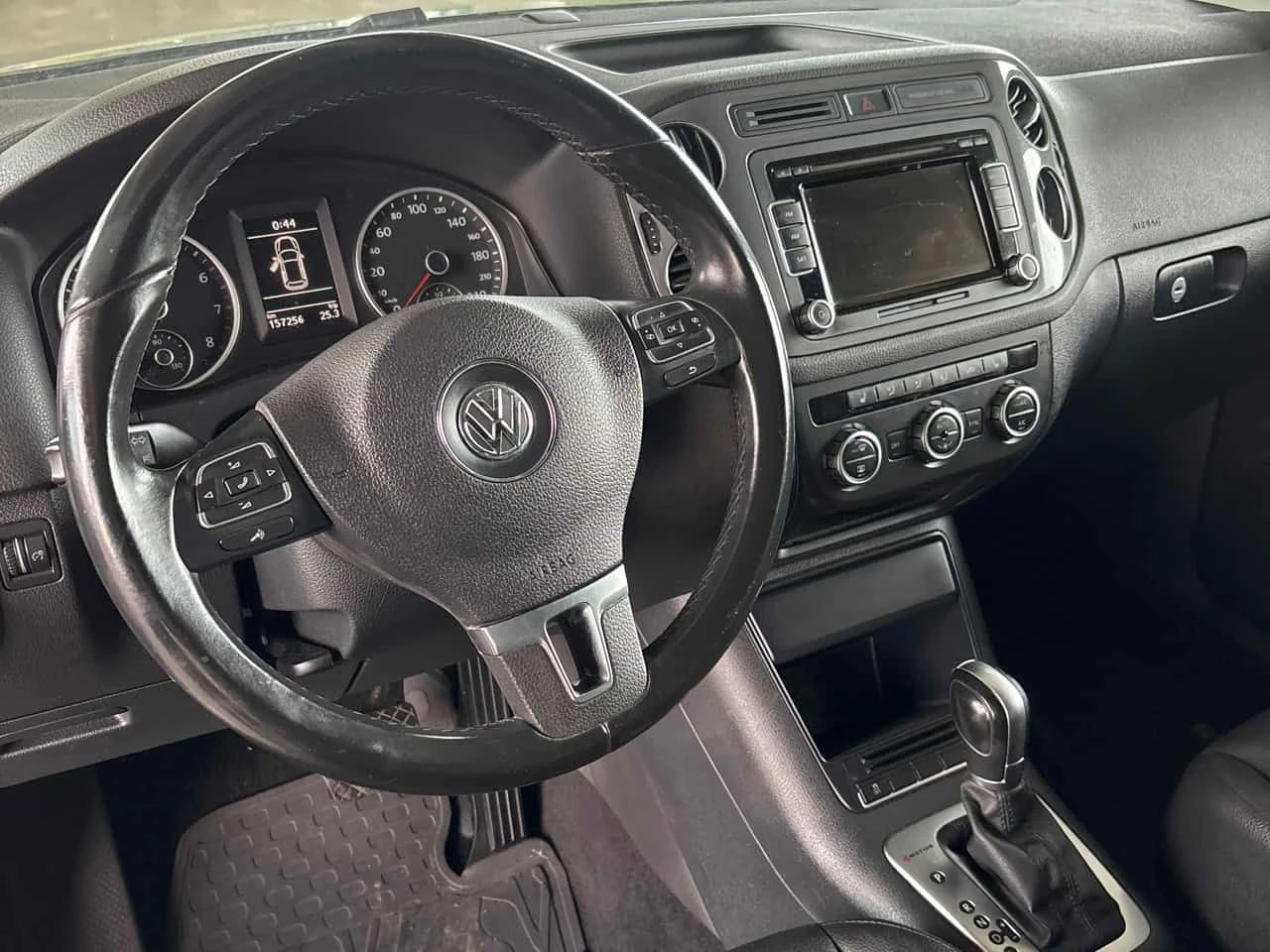 VW Tiguan * 4MOTION 4dr Auto * ���������� ��� ������������ | Mobile.bg � ����������� 5