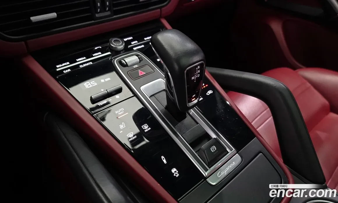 Porsche Cayenne ФИКС ЦЕНА* 360* ПОДГРЕВ* КУПЕ* ЛИЗИНГ, снимка 8 - Автомобили и джипове - 54611123