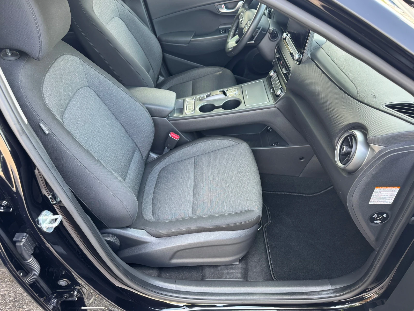 Hyundai Kona EV 64kWh 100%Soh Face Digital Термопомпа, снимка 9 - Автомобили и джипове - 54788671