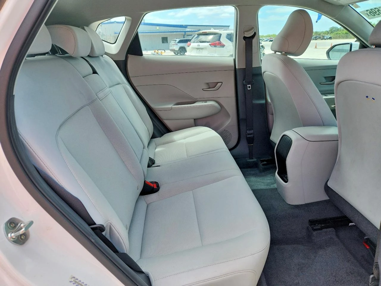 Hyundai Kona | 2.0 MPI | Автоматик | Икономичен SUV | , снимка 11 - Автомобили и джипове - 55187794