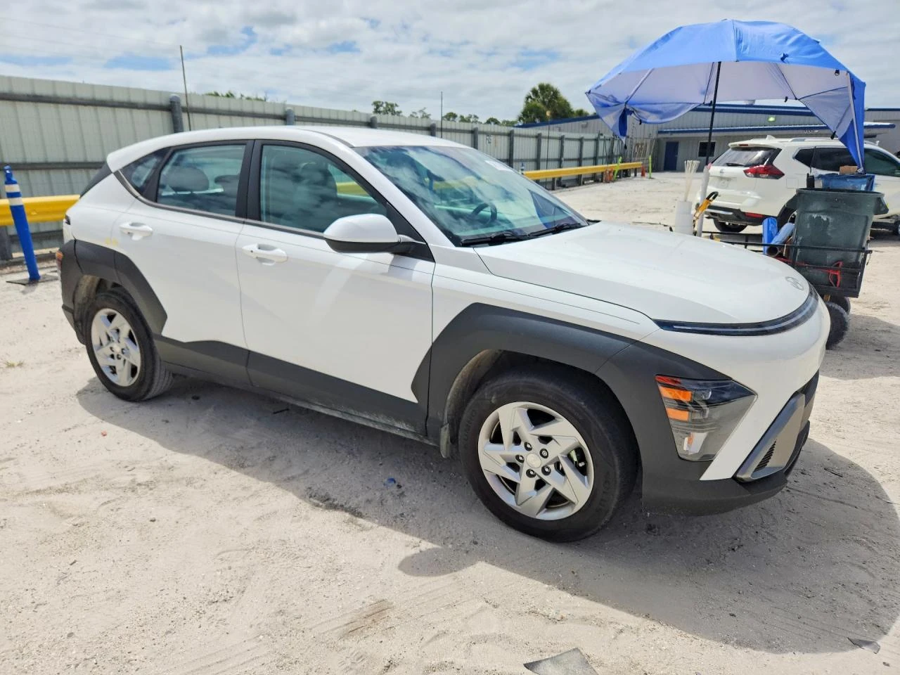 Hyundai Kona | 2.0 MPI | Автоматик | Икономичен SUV | , снимка 4 - Автомобили и джипове - 55187794