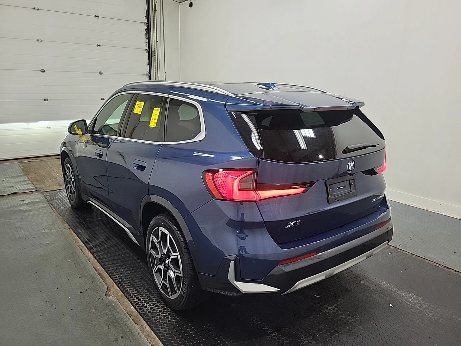 BMW X1 * XDRIVE28I * CARFAX * БЕЗ ПЪРВОНАЧАЛНА ВНОСКА, снимка 4 - Автомобили и джипове - 56096136