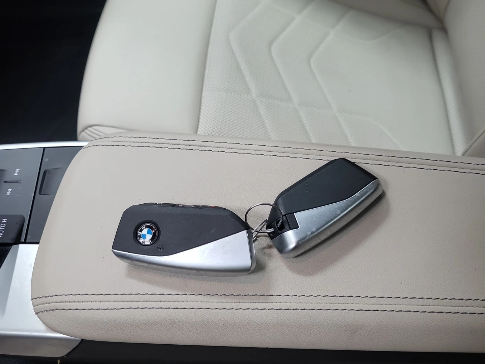 BMW X1 * XDRIVE28I * CARFAX * БЕЗ ПЪРВОНАЧАЛНА ВНОСКА, снимка 8 - Автомобили и джипове - 56096136