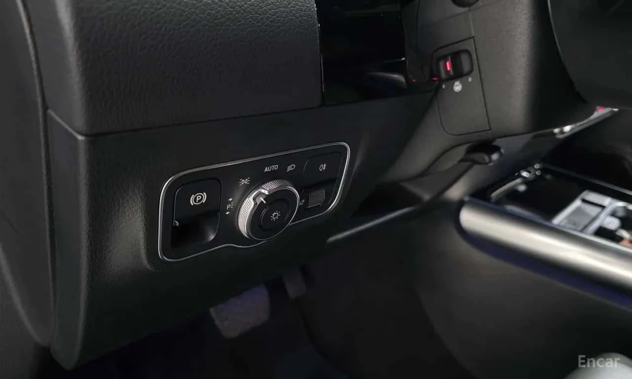 Mercedes-Benz EQA * EQA250 * , снимка 14 - Автомобили и джипове - 56595697