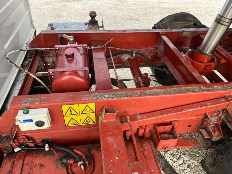 Iveco Daily 35C10 2.5 ТД - ЕД.КАБ ДВ.ГУМА - НОВ ВНОС IT - РЕГ., снимка 8 - Бусове и автобуси - 52728242