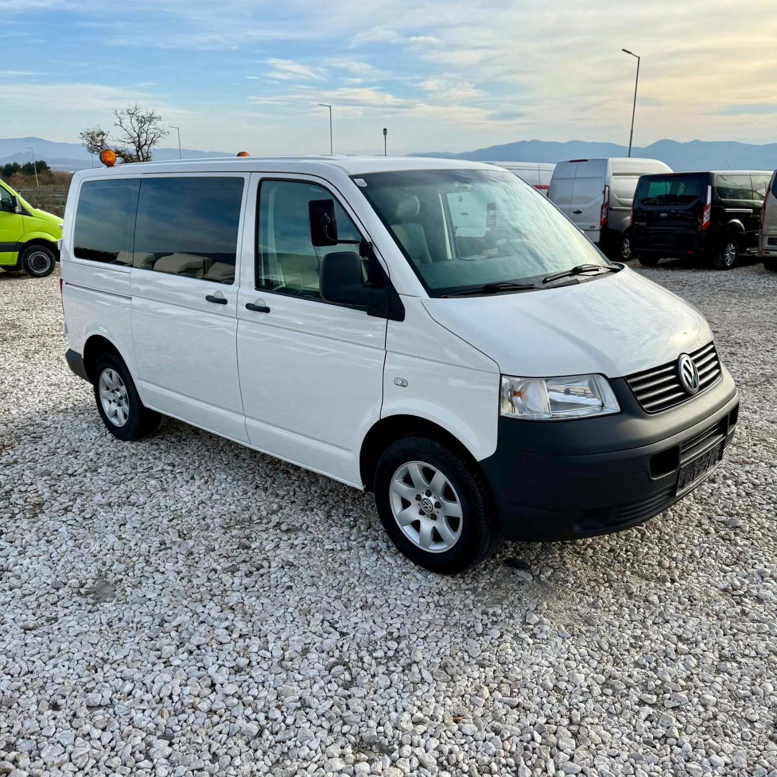 VW T5 ЛИЗИНГ!!!!!1.9TDi-8+ 1места - изображение 2