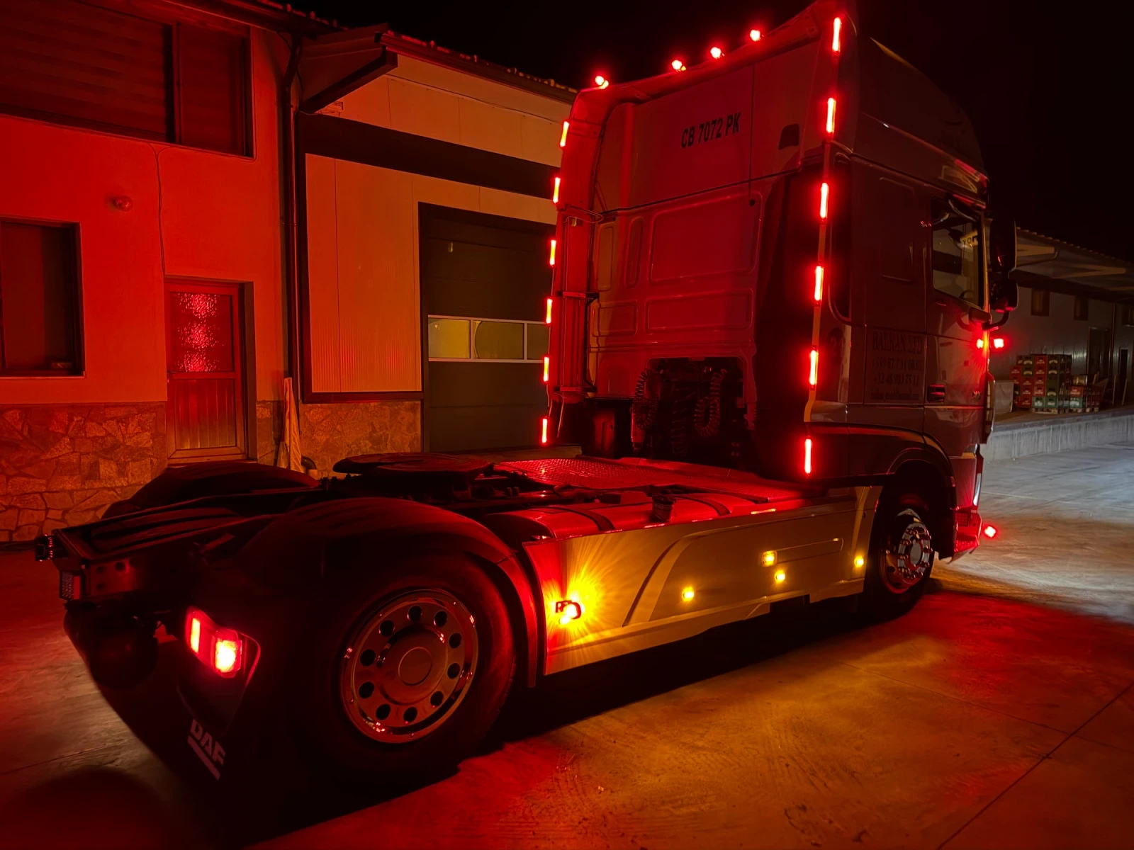Daf Xf-480 SUPER SPACA CABINE, снимка 8 - Камиони - 55646872