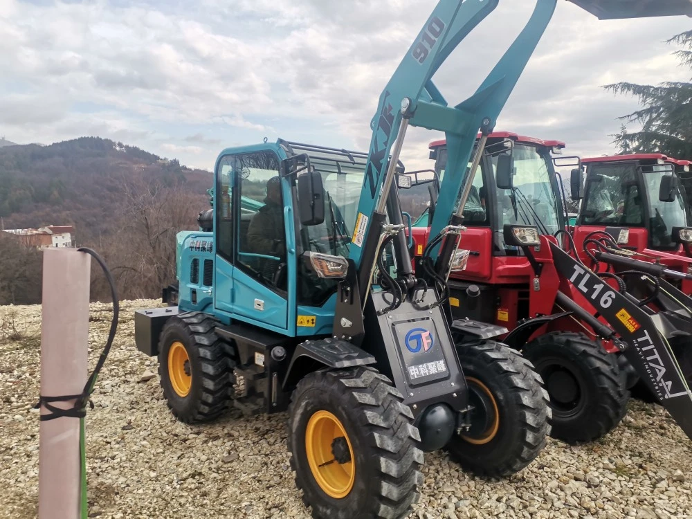 Мини челни товарачи Komatsu ЧИСТО НОВИ 65 к.с