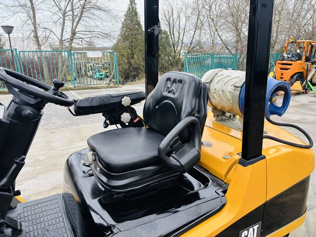  Cat  ,  | Mobile.bg   9