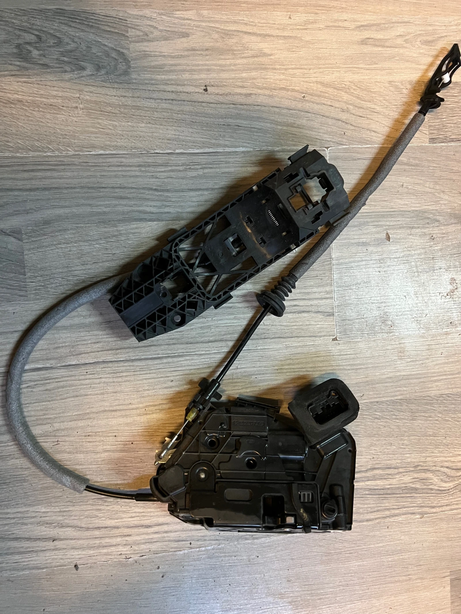 5K4839016R    VW GOLF 7  5K4 839 016R | Mobile.bg   1