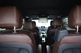 Mercedes-Benz V 300 V250D / 5 + 1 / FULL ЕКСТРИ / , снимка 16