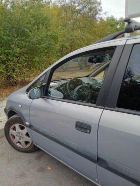 Opel Zafira Елеганс, снимка 16