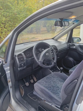 Opel Zafira Елеганс, снимка 15