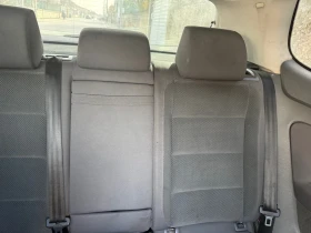 VW Golf 1.9тди, снимка 5 - Автомобили и джипове - 53700039