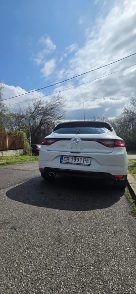 Renault Megane - 9000 € / 17602.47 лв. - 10350400 2