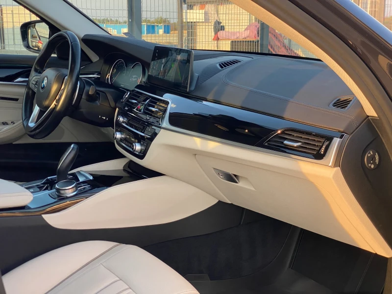 BMW 520 D* 2018г* 177.000КМ* НОВА* , снимка 14 - Автомобили и джипове - 47033541