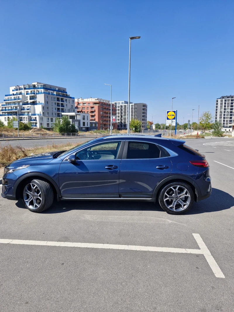 Kia XCeed, снимка 2 - Автомобили и джипове - 47323589