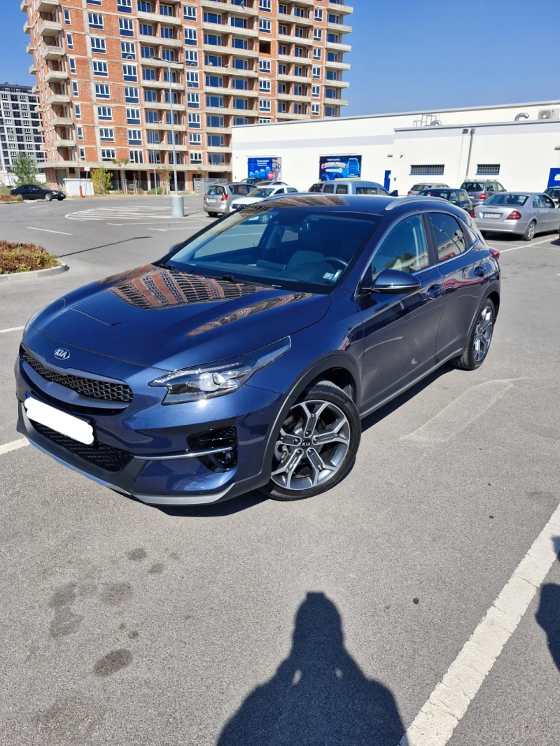 Kia XCeed, снимка 1 - Автомобили и джипове - 47323589