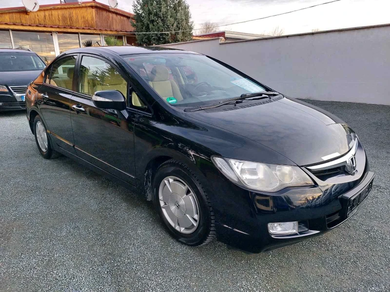 Honda Civic 1.4 автоматик, хибрид, снимка 10 - Автомобили и джипове - 47987847