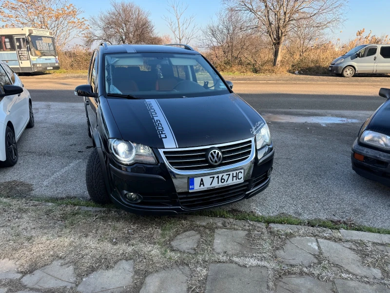 VW Touran Cross, снимка 1 - Автомобили и джипове - 48713466