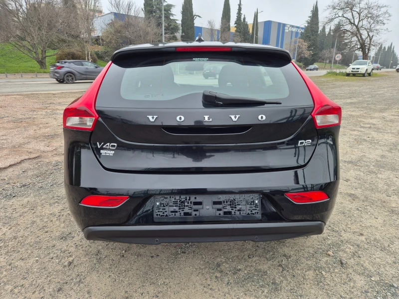 Volvo V40 2.0d D2, снимка 4 - Автомобили и джипове - 52856172