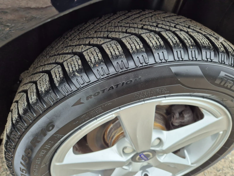 Volvo V40 2.0d D2, снимка 15 - Автомобили и джипове - 52856172