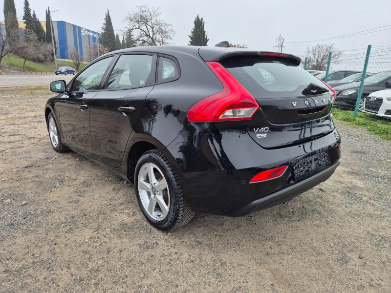 Volvo V40 2.0d D2, снимка 3 - Автомобили и джипове - 52856172