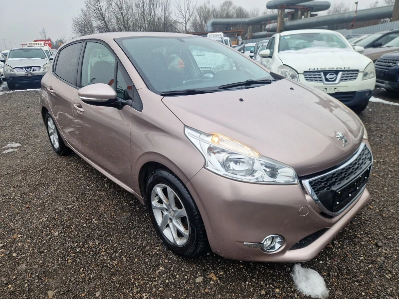 Peugeot 208 1.4HDI 68HP. ITALIA, снимка 8 - Автомобили и джипове - 53097957