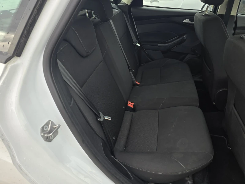 Ford Focus 1.0 EcoBoost 125hp, снимка 14 - Автомобили и джипове - 53506689