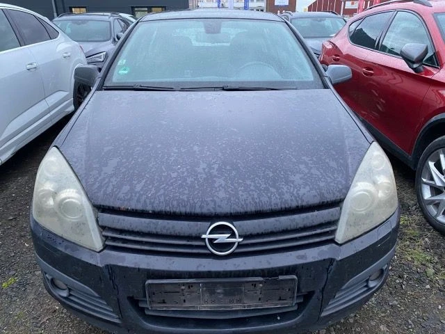 Opel Astra 1.7CDTI Германия Спорт Климатроник Ксенон, снимка 3 - Автомобили и джипове - 52903475