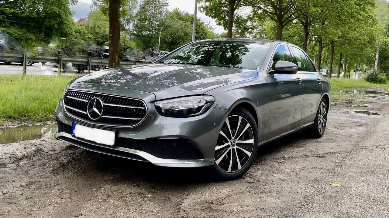 Mercedes-Benz E 200, снимка 1