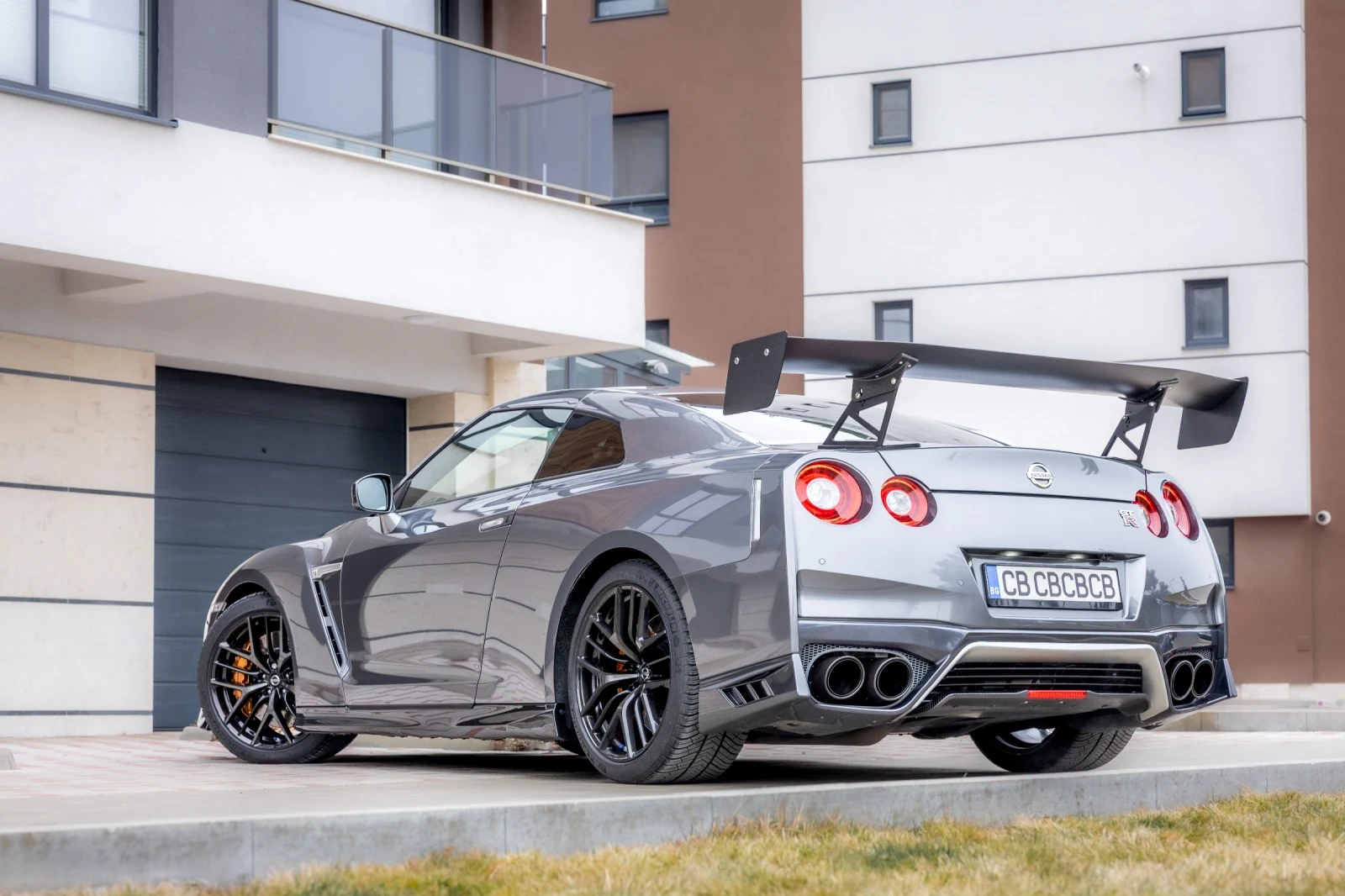 Nissan Gt-r  - изображение 6