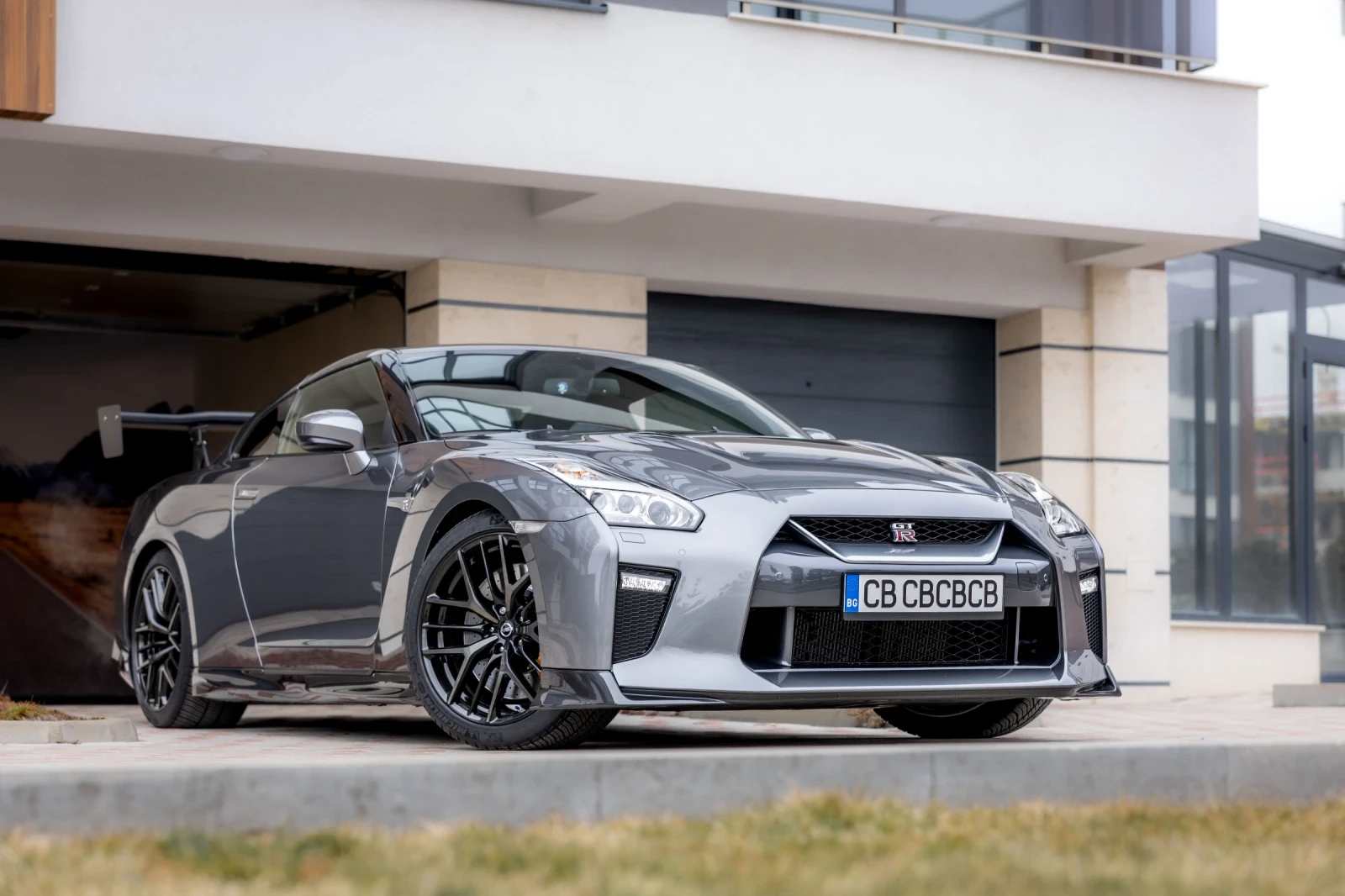 Nissan Gt-r  - изображение 3