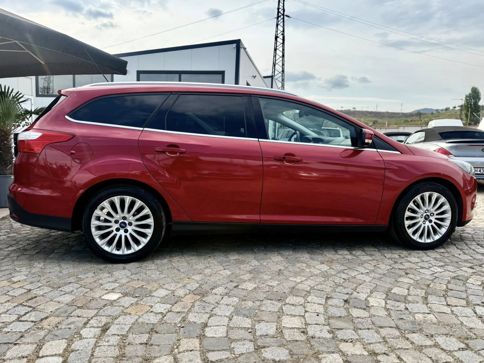 Ford Focus 1.6 TITANIUM 6-скорости - изображение 6