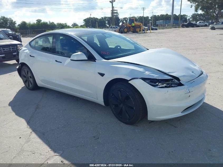 Tesla Model 3 LONG RANGE DUAL MOTOR* * CARFAX * * АВТО КРЕДИТ *  - изображение 2