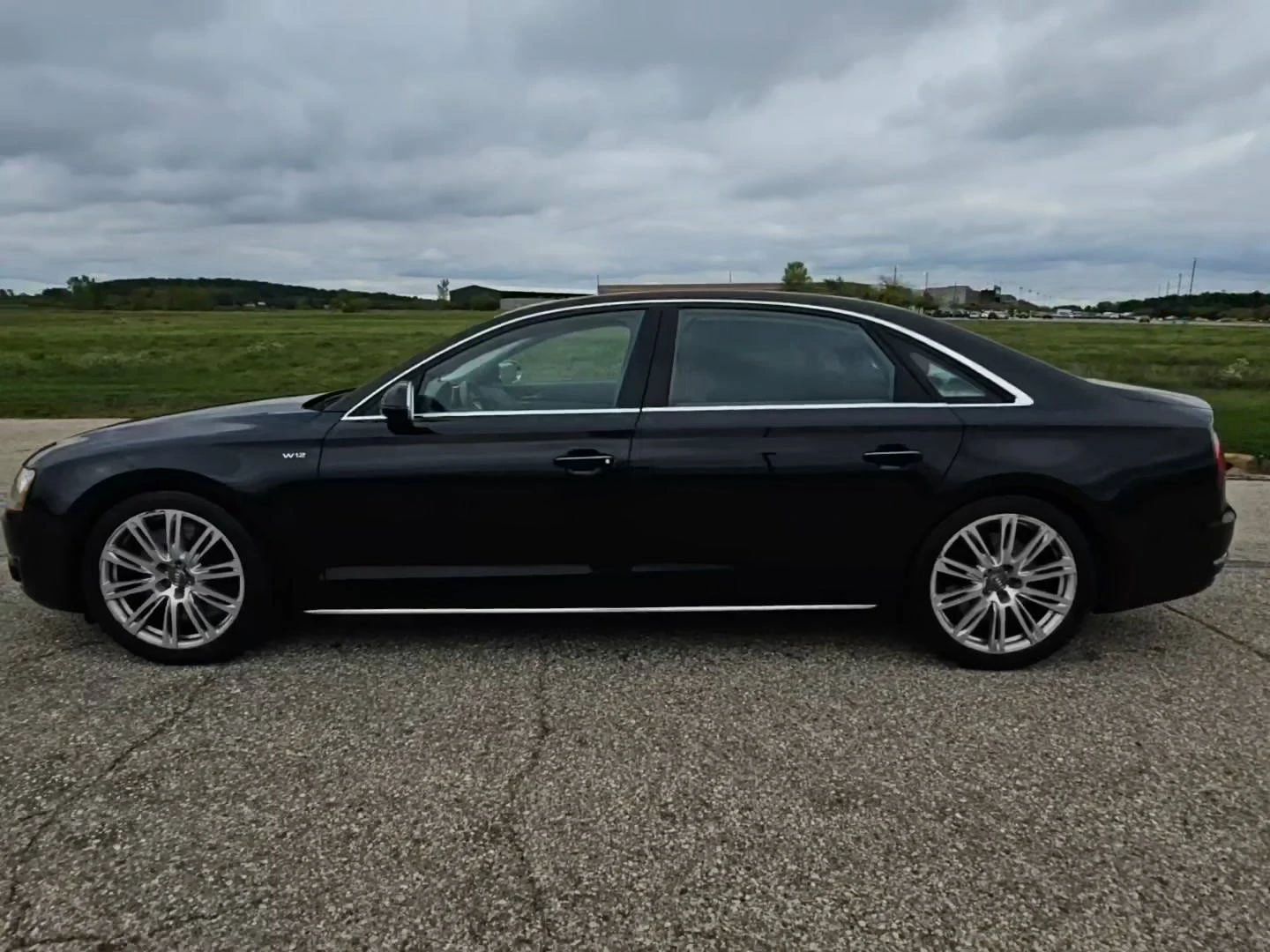 Audi A8 L* W12* BUSINESS ПАКЕТ* ДИСТРОНИК* ОБДУХ* МАСАЖ    - изображение 2