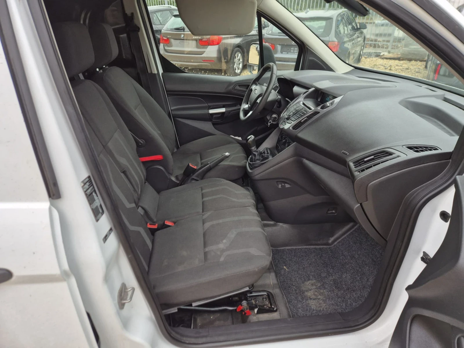 Ford Connect 1.6 DCTI - изображение 8