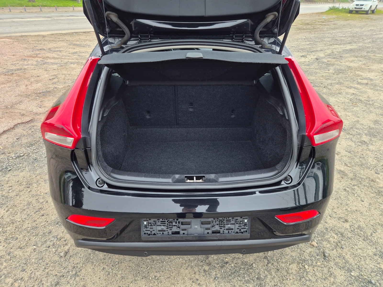 Volvo V40 2.0d D2 | Mobile.bg � ����������� 11