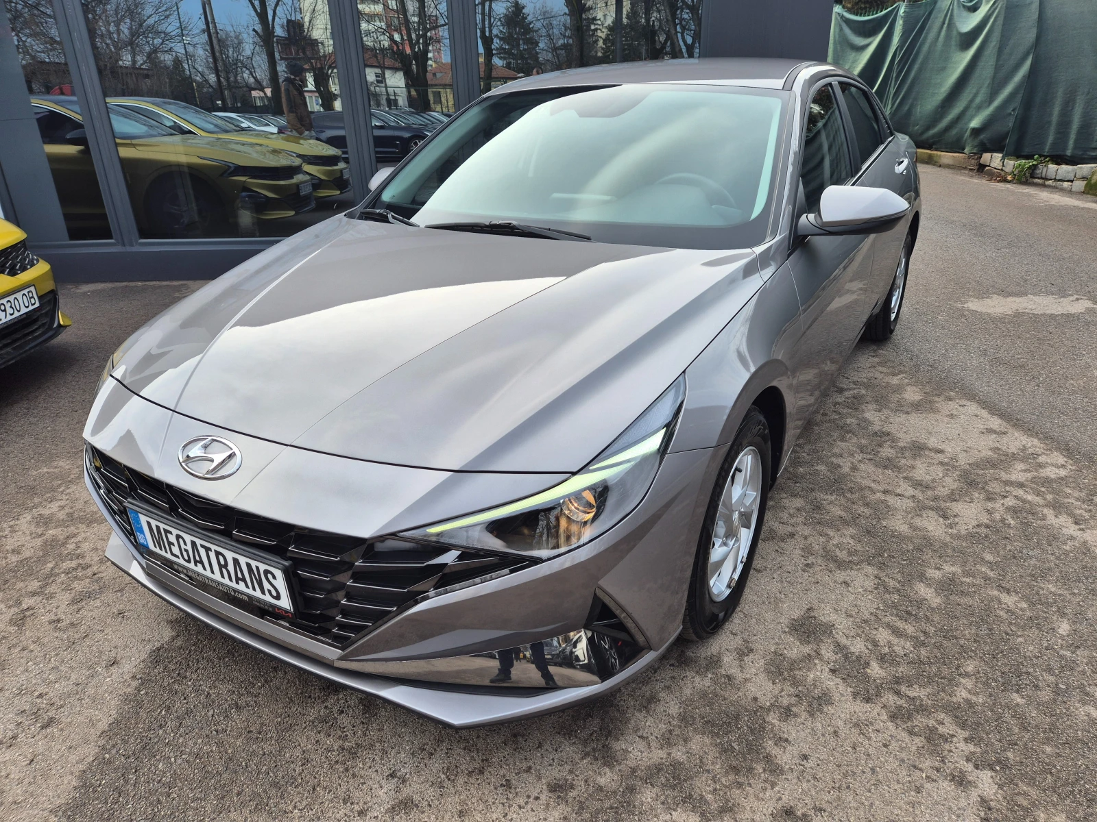 Hyundai Elantra 1.6cm3 LPG - Наличен в БГ - изображение 2