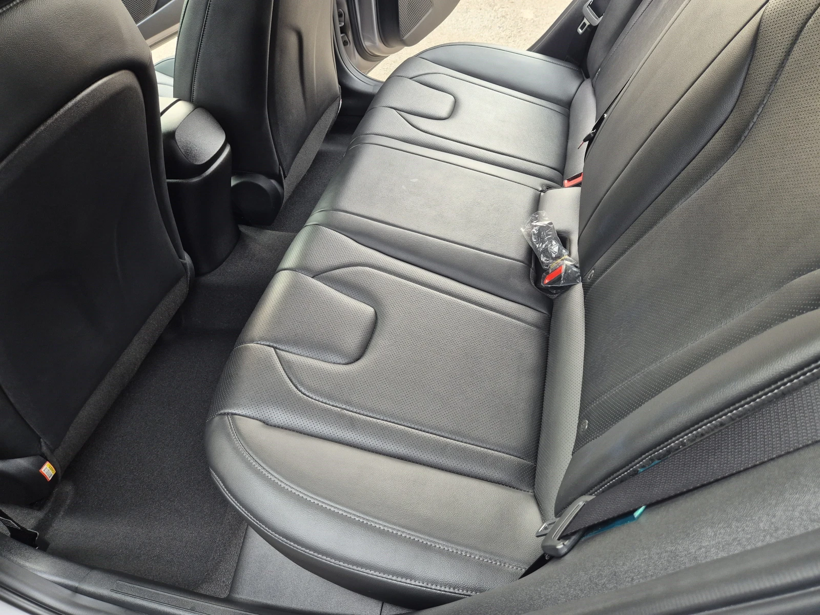 Hyundai Elantra 1.6cm3 LPG - Наличен в БГ - изображение 6