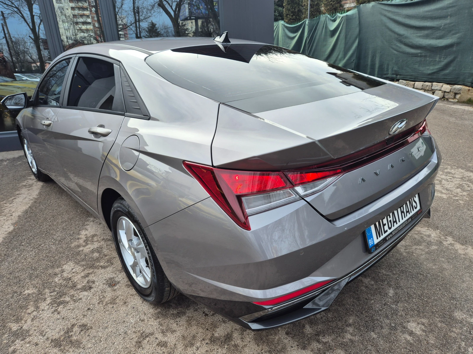 Hyundai Elantra 1.6cm3 LPG - Наличен в БГ - изображение 4