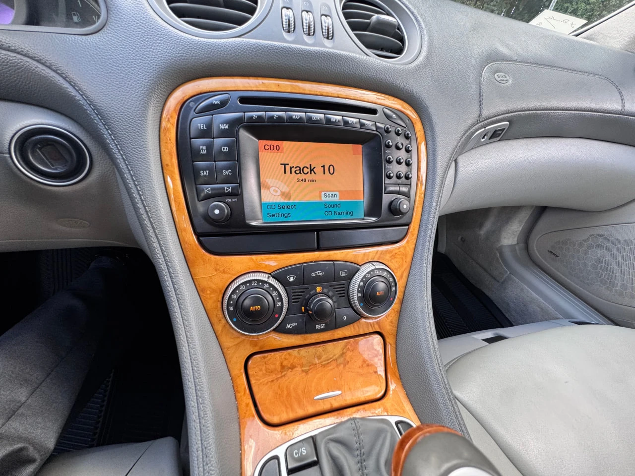 Mercedes-Benz SL 500 AMG* 2 КЛЮЧА* NAVI* ПОДГРЕВ* KEYLESS - изображение 9