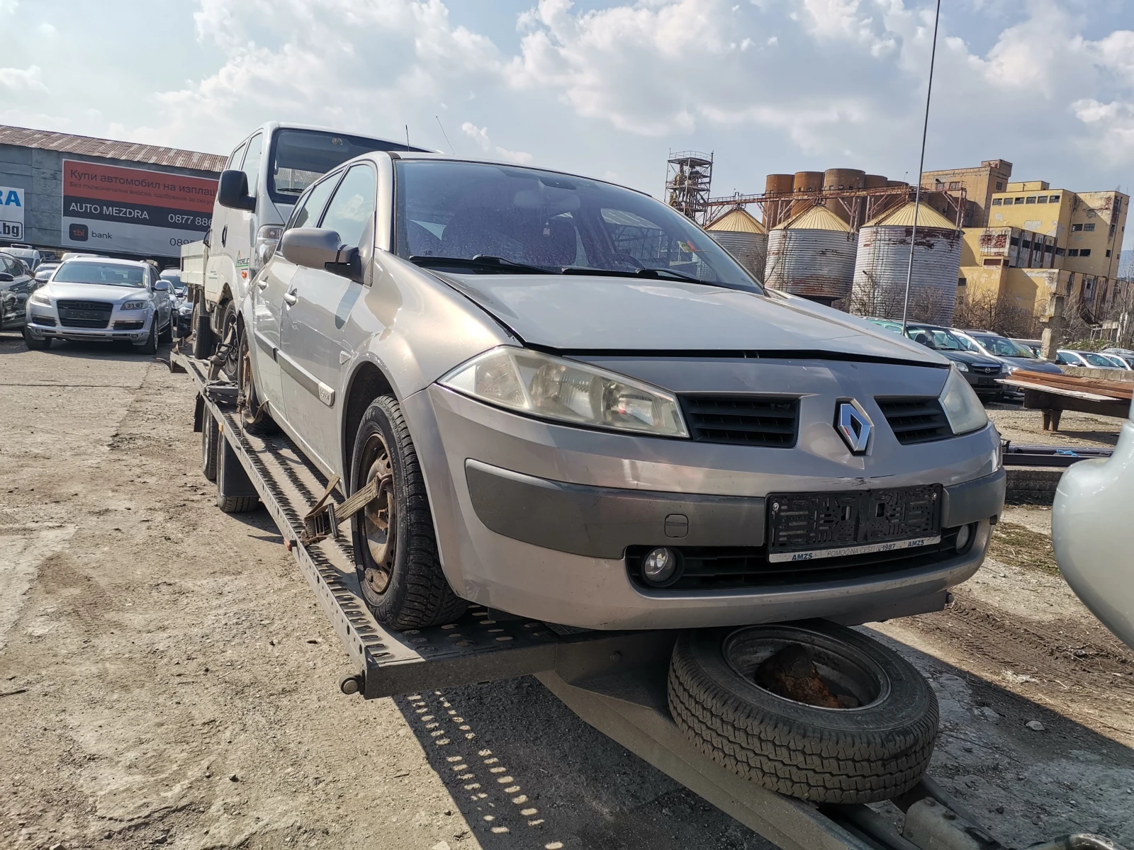 Renault Megane 1.6 i, снимка 4 - Автомобили и джипове - 53756971