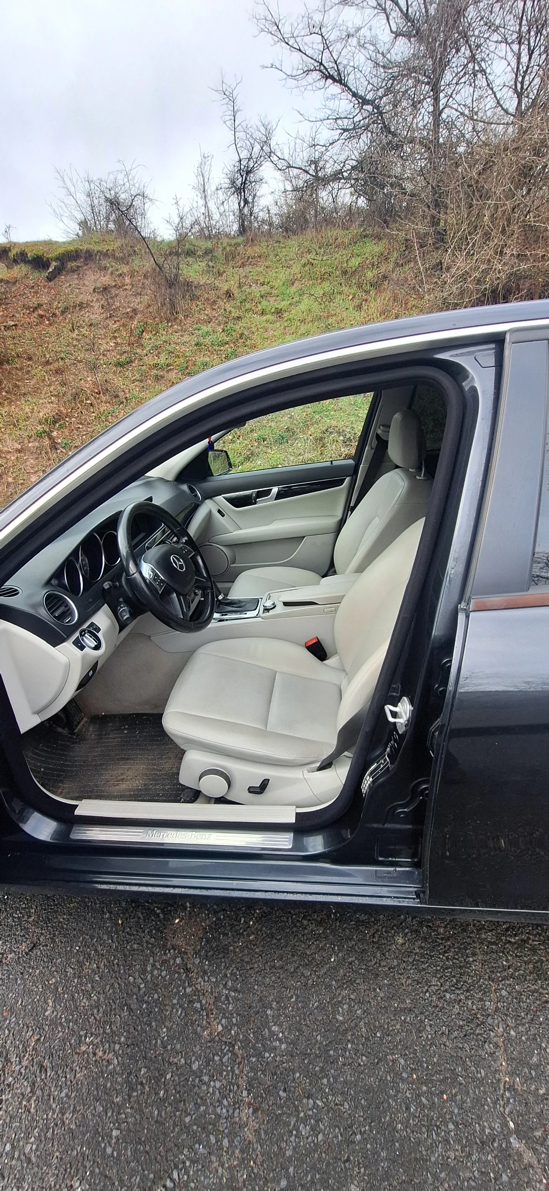 Mercedes-Benz C 220 2.2 cdi face lift, снимка 8 - Автомобили и джипове - 54076702