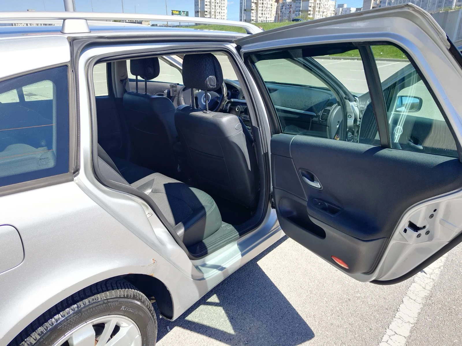 Renault Laguna, снимка 13 - Автомобили и джипове - 54346208