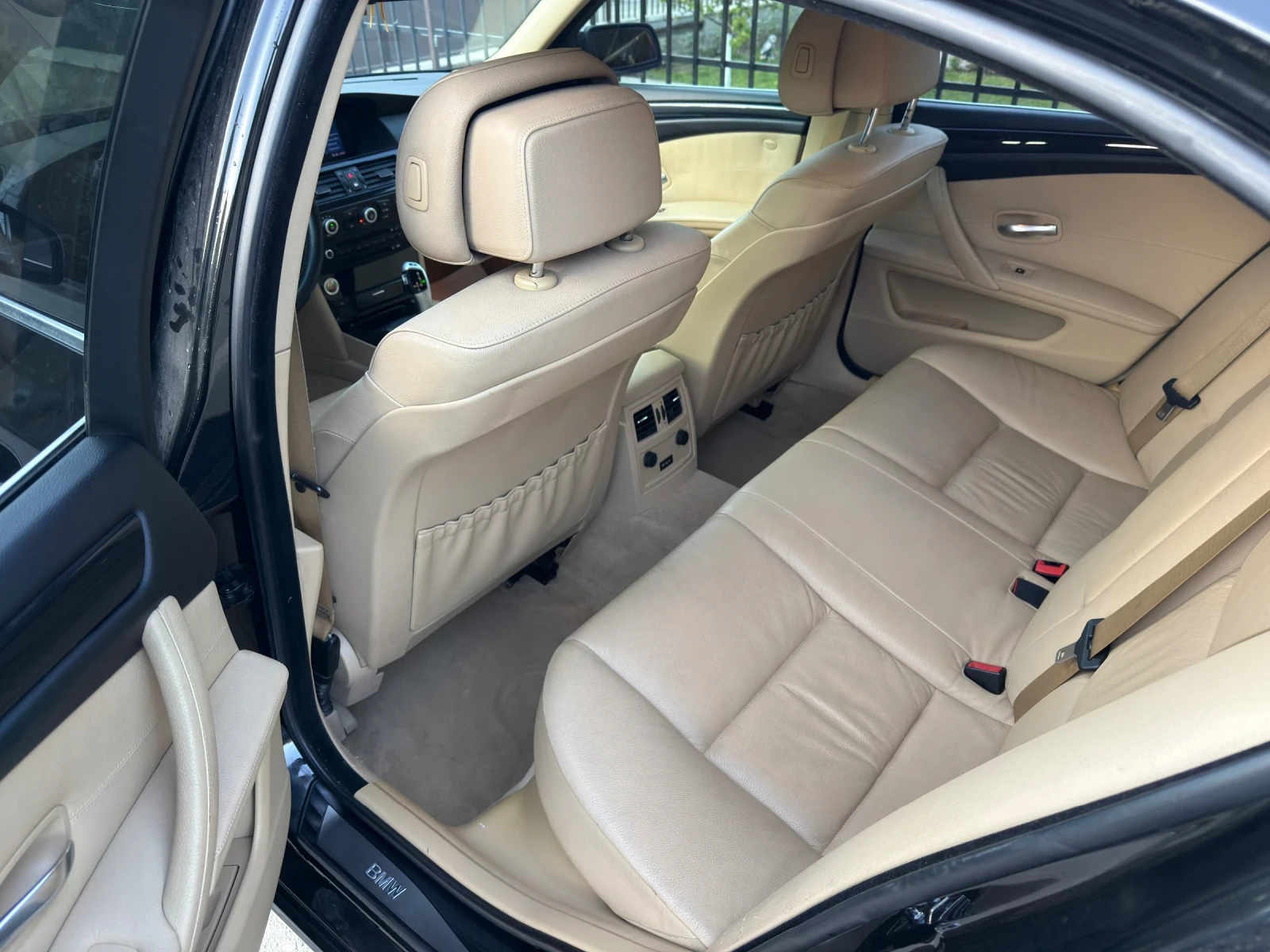 BMW 525 3.0d* M57* Automat* Face* Dynamic Xenon* ITALIA* , снимка 10 - Автомобили и джипове - 54348214